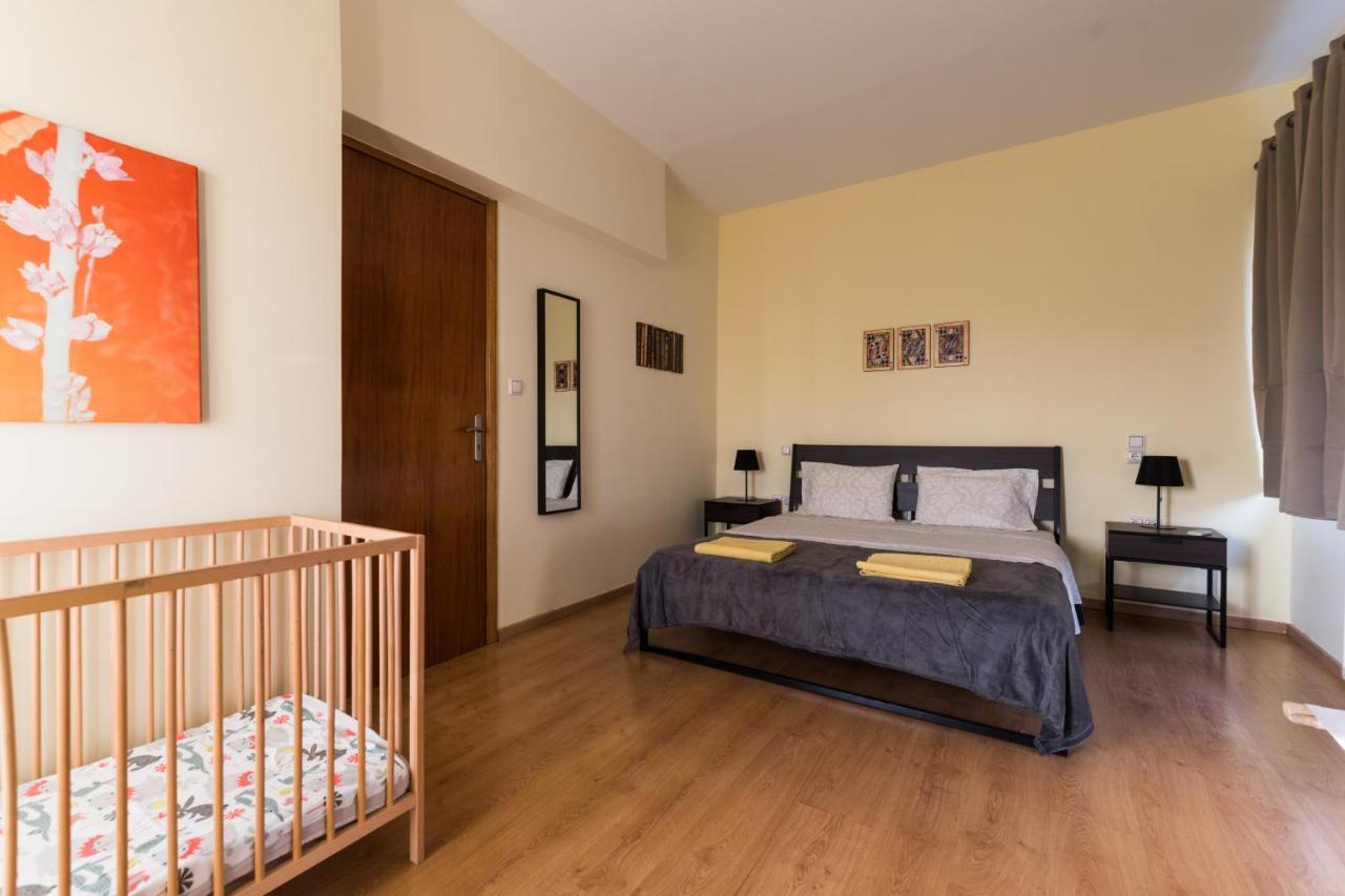 Alexander Apartments Airport Spáta Екстериор снимка